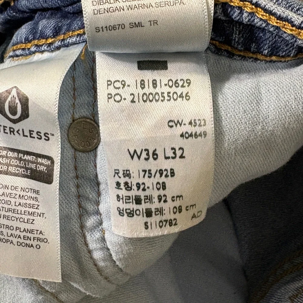 Levis 541 Athletic Taper Mens Blue Jeans 36x32 Medium Wash Stretch 18181-0629